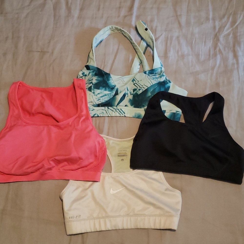 6 sports bra bundle (Nike Adidas) size small guc